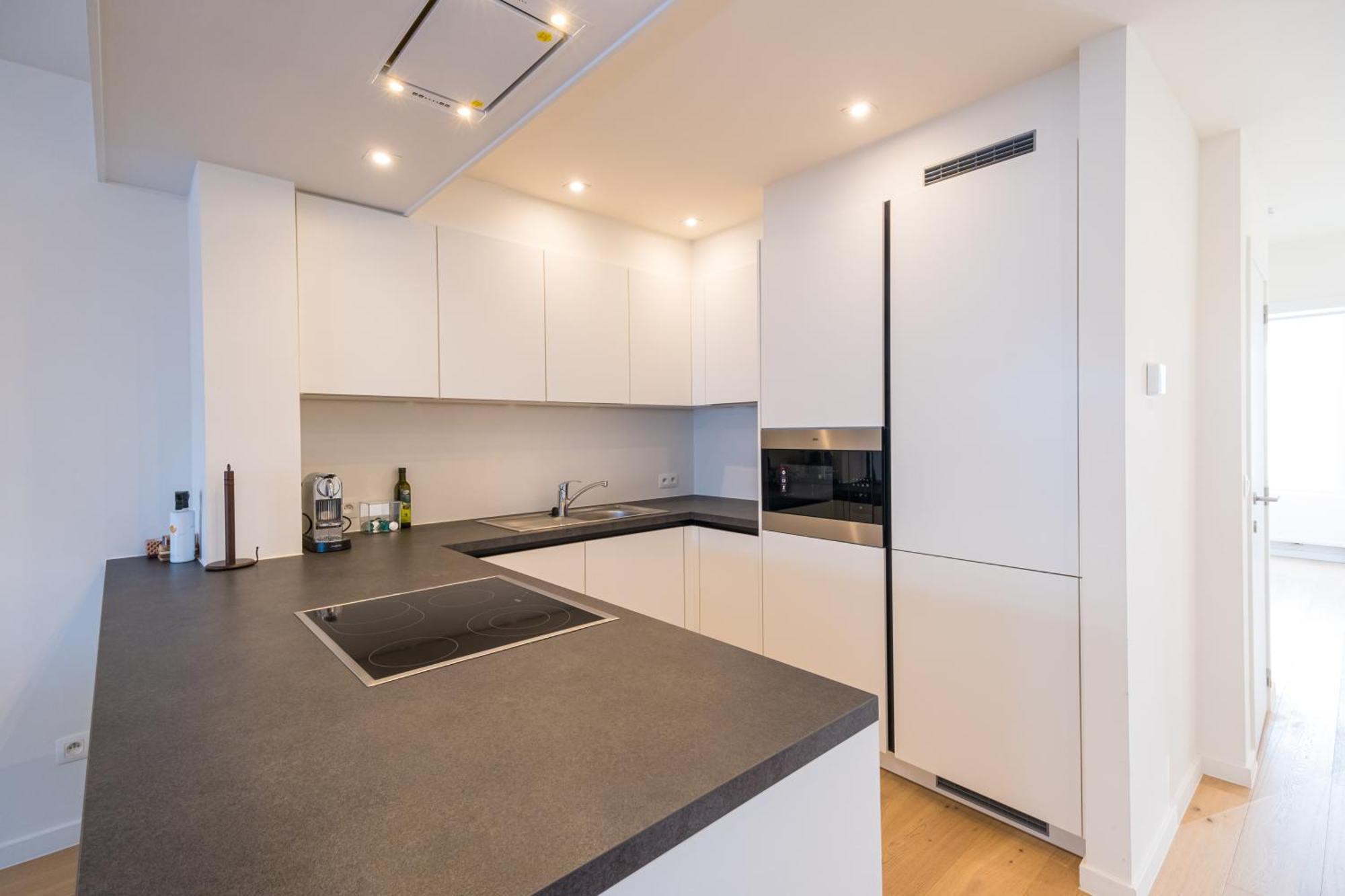 Apartamento Renovated 2-bedroom In *